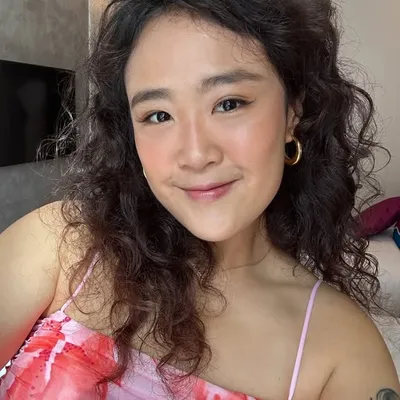 Karen Chiang | movement + mindfulness ๐ค profile