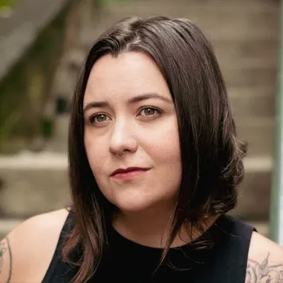 Lívia Corbellari profile