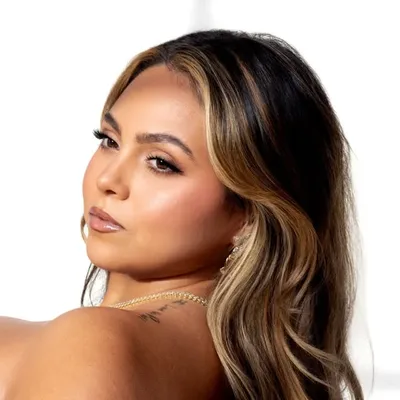 Liz Maldonado profile