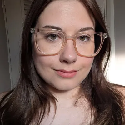 Liz Wright profile