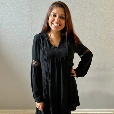 Liz | Wife | Mama | Author profile