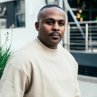 Lizwe Khumbuza profile