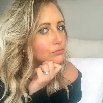 Liz Schneider profile