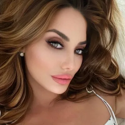 LizzieRovsek profile