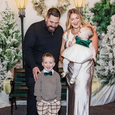 L I Z Z I E • S T O O S profile