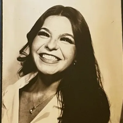 lizzie clark ๐ค profile