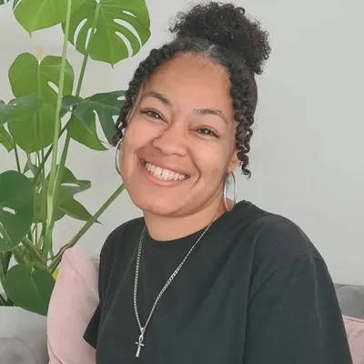 Leanne | Journaling Prompts profile