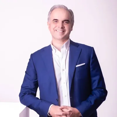 Luis Miguel De Camps profile