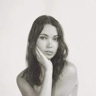 Logan Nicole profile