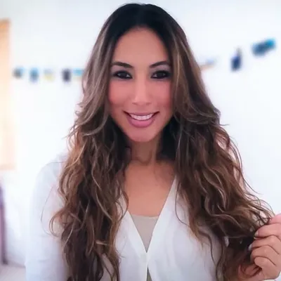 Loida Velasquez | Wonder Woman of Real Estate profile