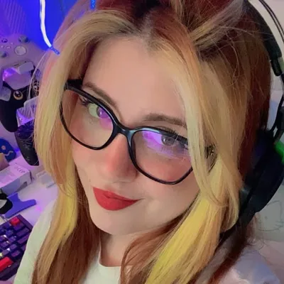 Lolirot - Content Creator profile