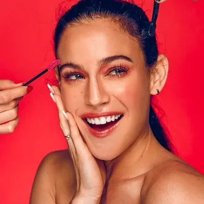 Lola Moran profile