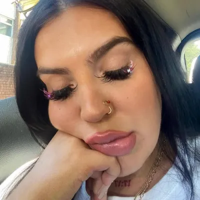 Lolly 🧿 profile