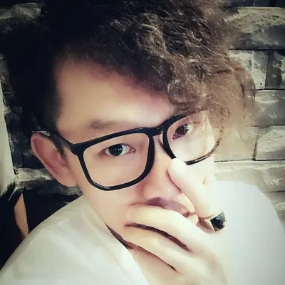 孤獨異鄉人 profile