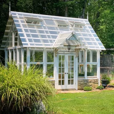 Long Meadow Gardens profile