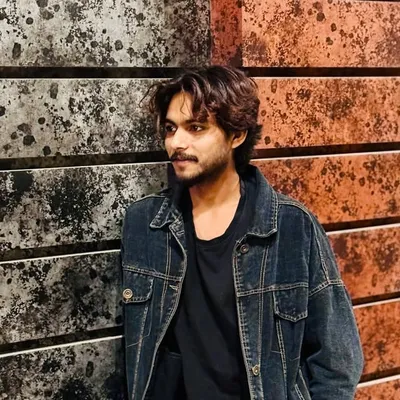 look_ maan profile