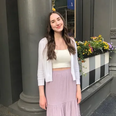 lauren profile
