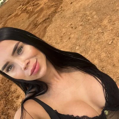 Elizabeth Lopez S🫀 profile