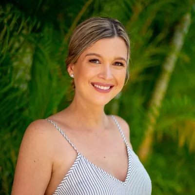 Lorena Parada profile