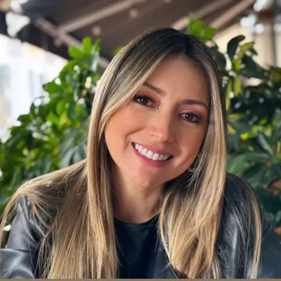 Lorena Neira profile