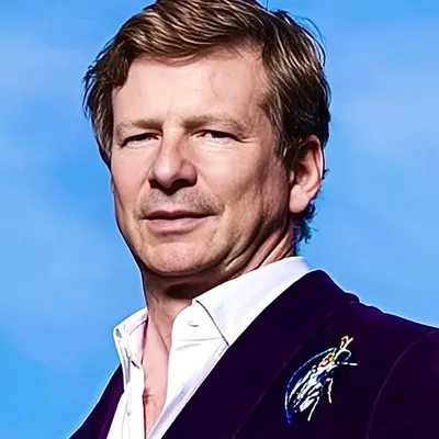 Lorenz Bäumer profile