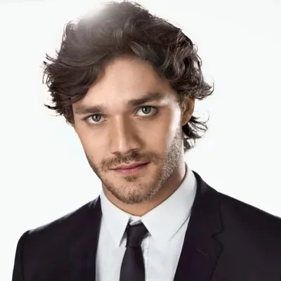 Lorenzo Richelmy profile
