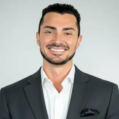 Los - I Help Entrepreneurs Scale and Exit profile