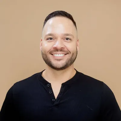 Luis Cabrera profile