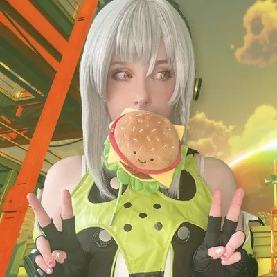 *✧・゚:* 𝓛𝓸𝓽𝓽𝓲𝓮 *:・゚✧* profile