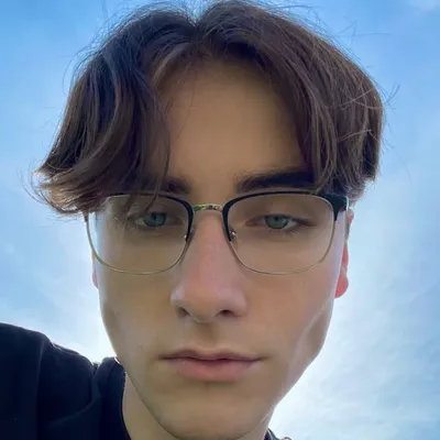 louis cznv profile