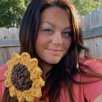 Molly | Lou Loops Co. profile