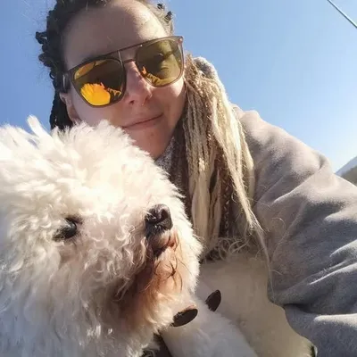 Loulou Olvr profile