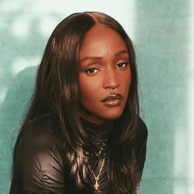 LOUSITA CASH profile