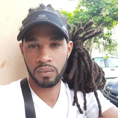 Loutchia Hustle profile