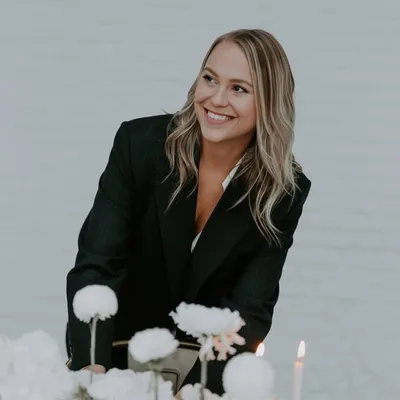 Love & Tales Weddings profile