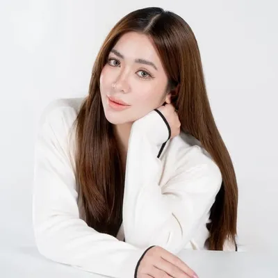 Angeline Quinto profile