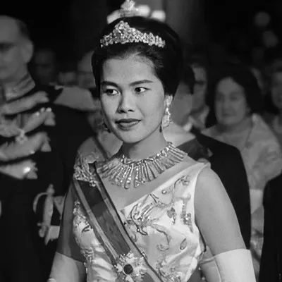 King Bhumibol Adulyadej ร.๙ profile