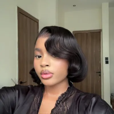 Loveth Tambou profile
