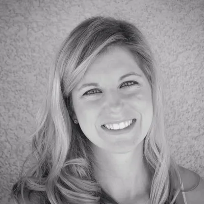 Leah Davidson profile