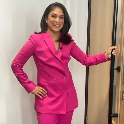 Lisa Sthalekar