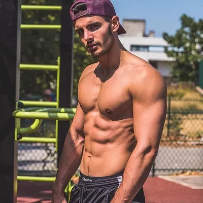 Lucas Angles (workoutbrothers) profile