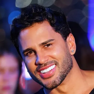 LUCAS GUIMARÃES profile