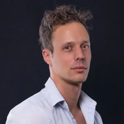 Lucas Martin Catsoulieris profile