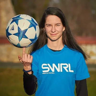 Lucia Kevická | Futbalová freestylerka profile