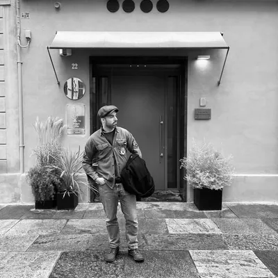 Luciano van H profile