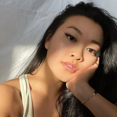 L U C I A profile