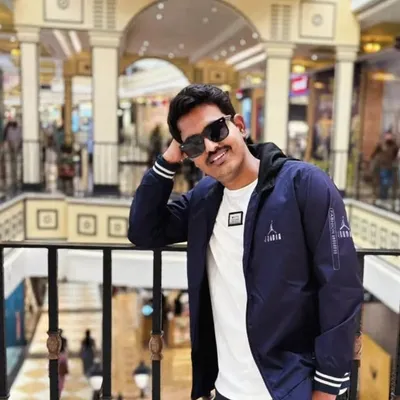 Abhishek Mishra 🧸 profile