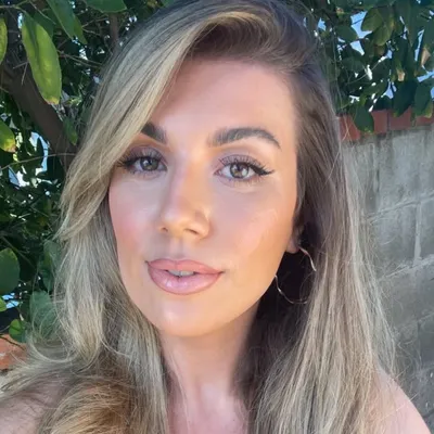 Lucy Gedjeyan profile