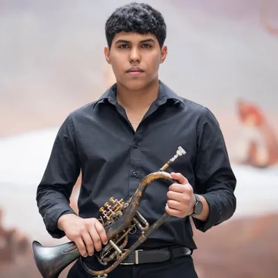 Luis Diego Mora profile