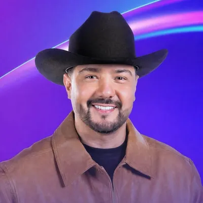 Luis Coronel profile